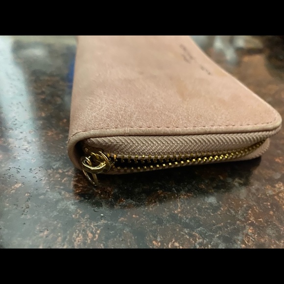wallet - Picture 2 of 3